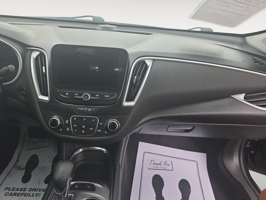 Chevrolet Malibu  2023