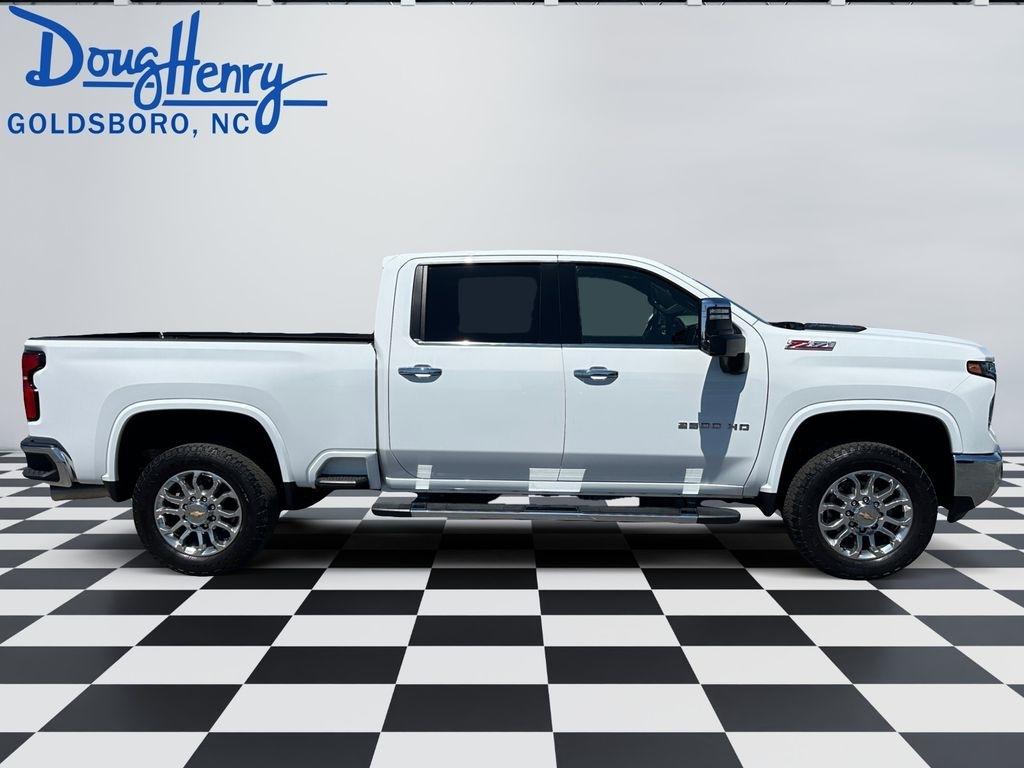 Chevrolet Silverado 2500HD  2025