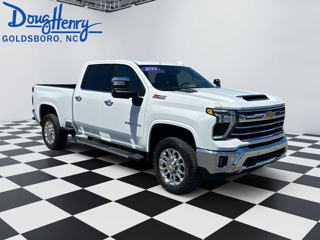 Chevrolet Silverado 2500HD  2025