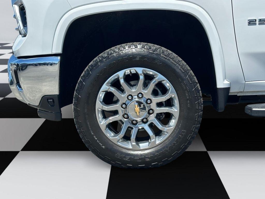 Chevrolet Silverado 2500HD  2025