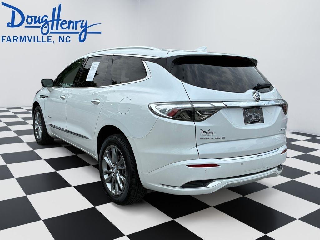 Buick Enclave  2023