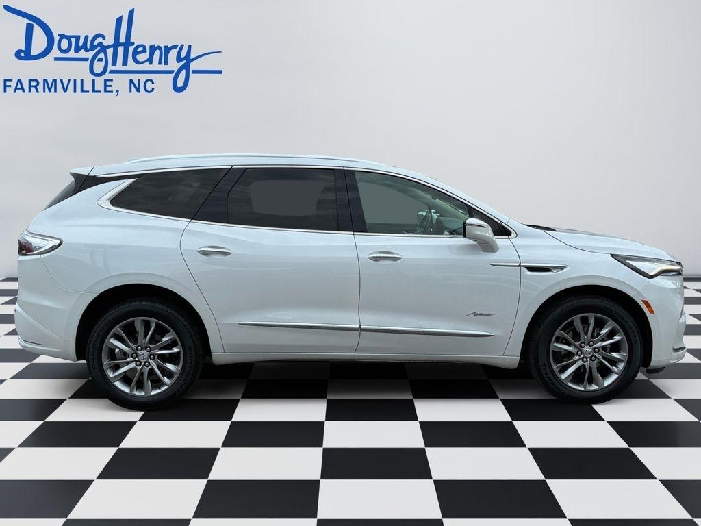 Buick Enclave  2023