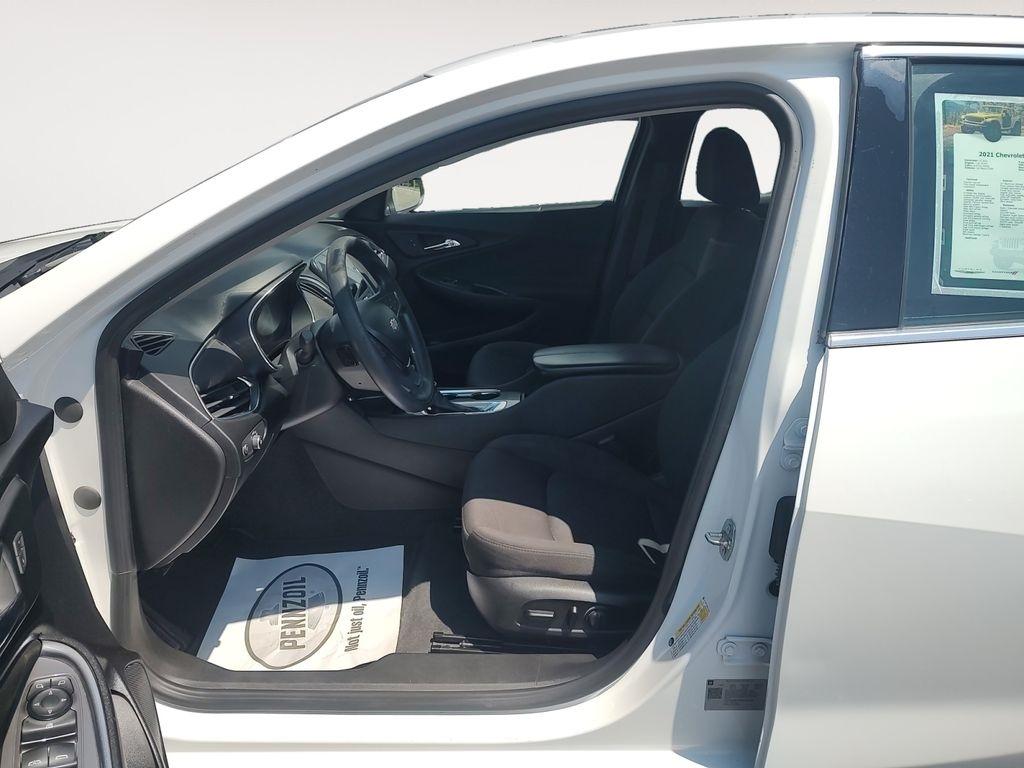 Chevrolet Malibu  2021