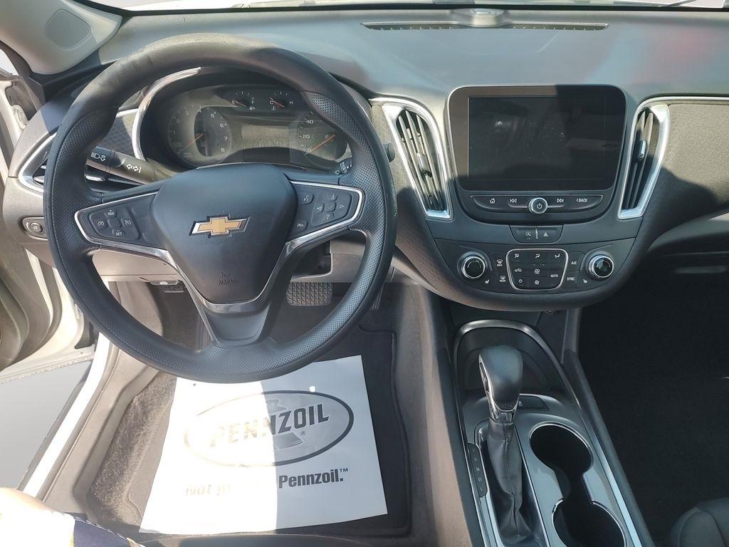 Chevrolet Malibu  2021