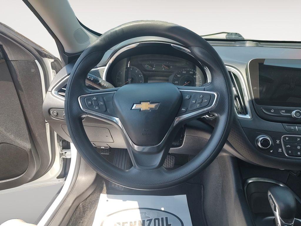 Chevrolet Malibu  2021