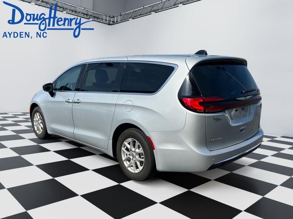 Chrysler Pacifica  2024