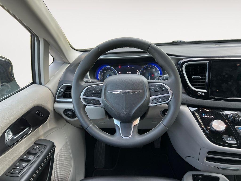 Chrysler Pacifica  2024