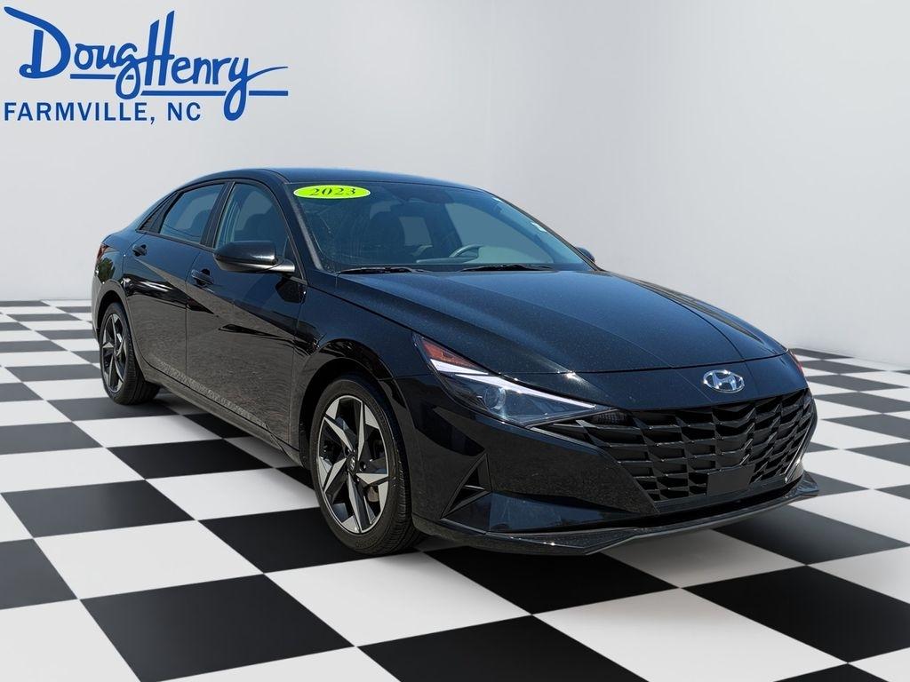 Hyundai Elantra  2023