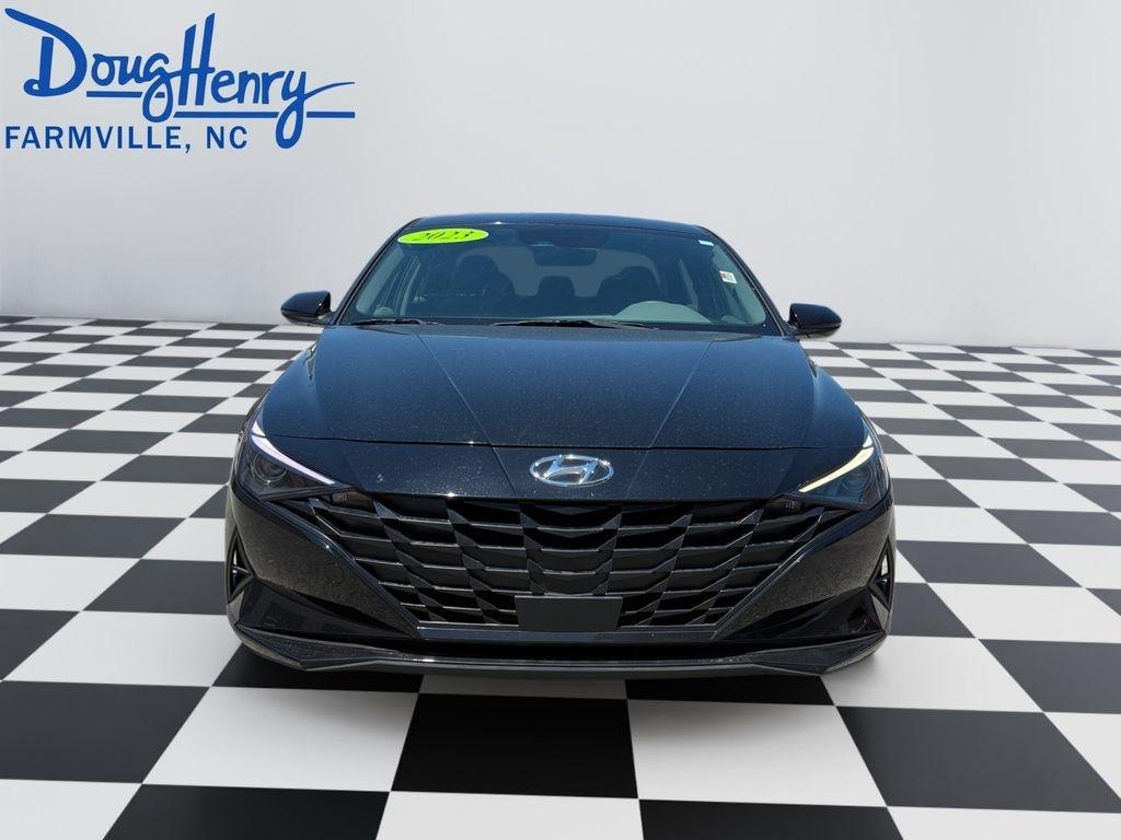 Hyundai Elantra  2023