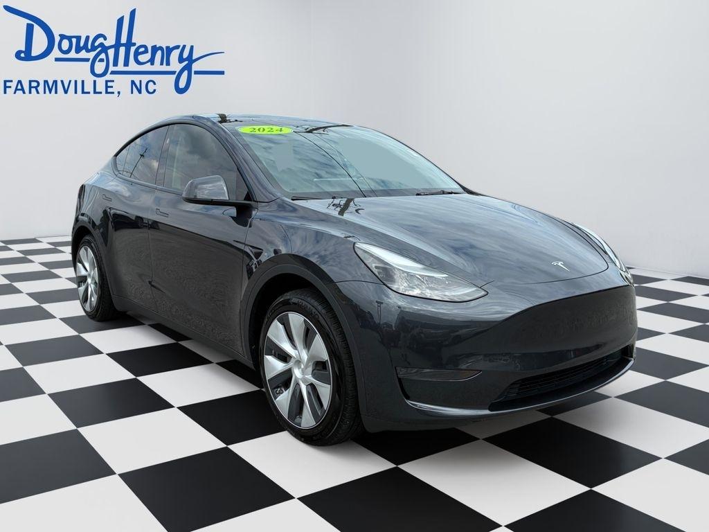 Tesla Model Y  2024
