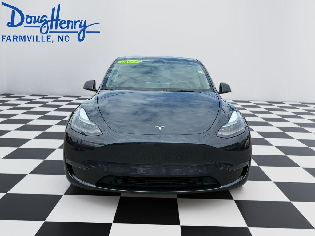 Tesla Model Y  2024