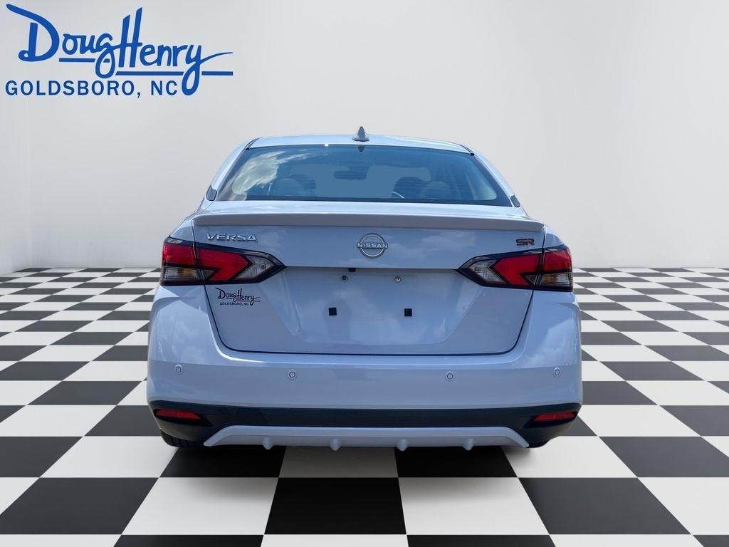 Nissan Versa  2024