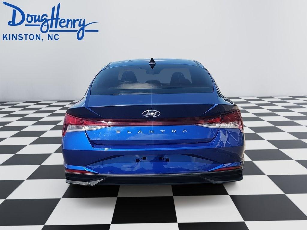 Hyundai Elantra  2023