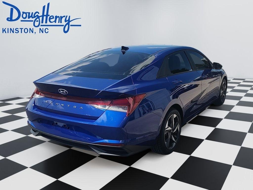 Hyundai Elantra  2023