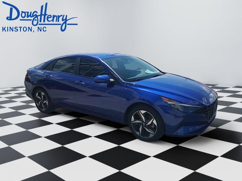 Hyundai Elantra  2023