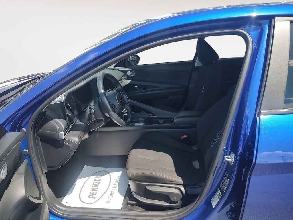 Hyundai Elantra  2023