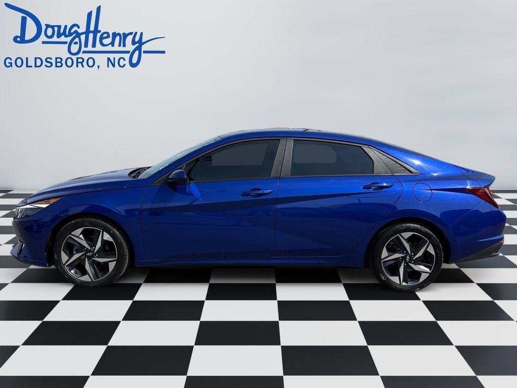 Hyundai Elantra  2023