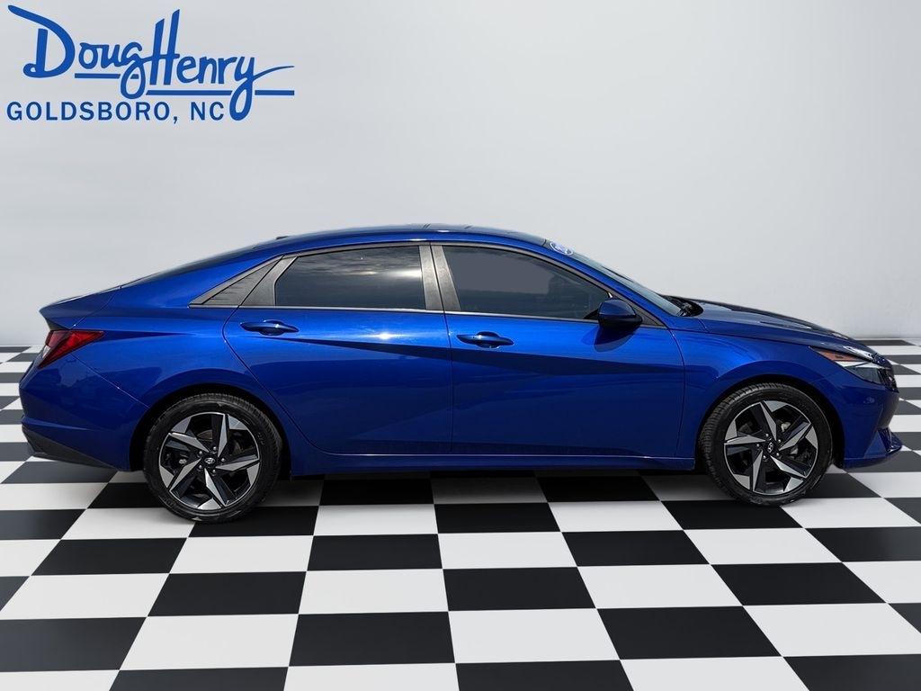 Hyundai Elantra  2023