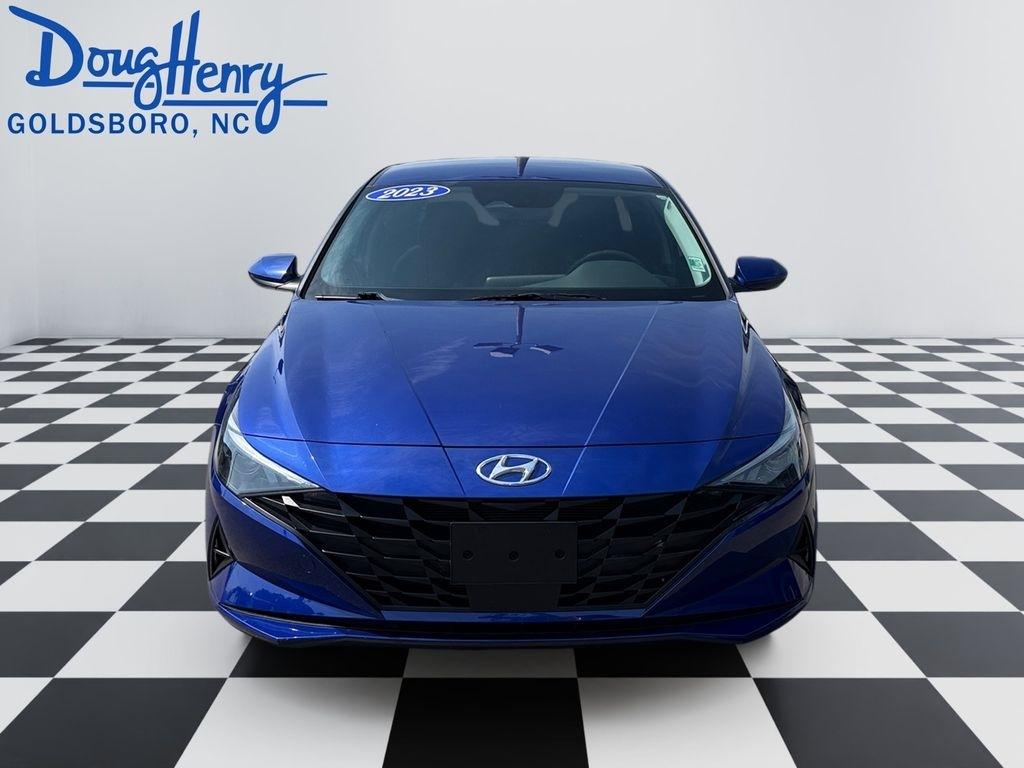 Hyundai Elantra  2023