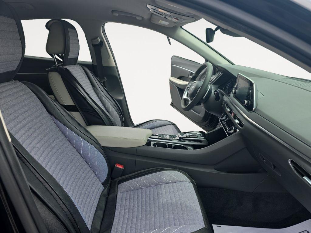 Hyundai Sonata Hybrid  2022