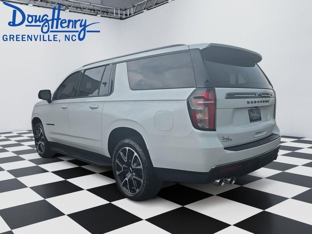 2022 Chevrolet Suburban RST - Photo 3