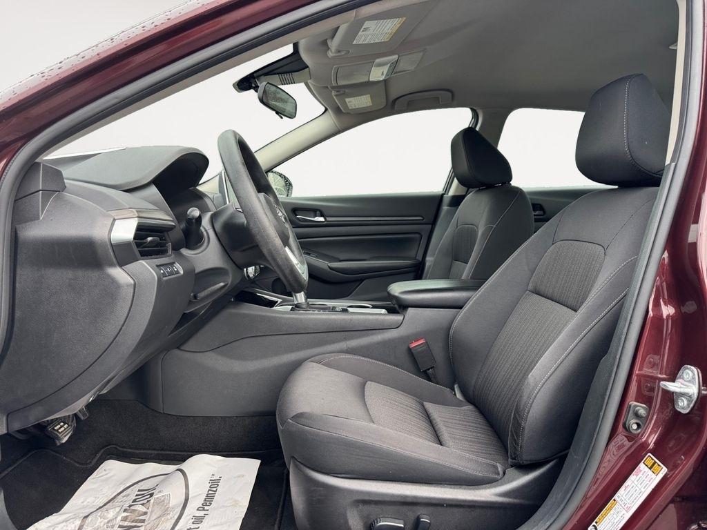 Nissan Altima  2024