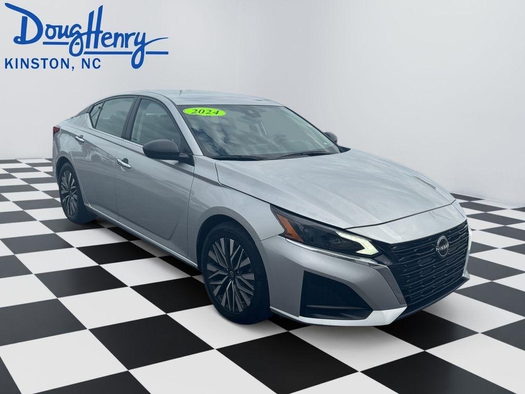 Nissan Altima  2024
