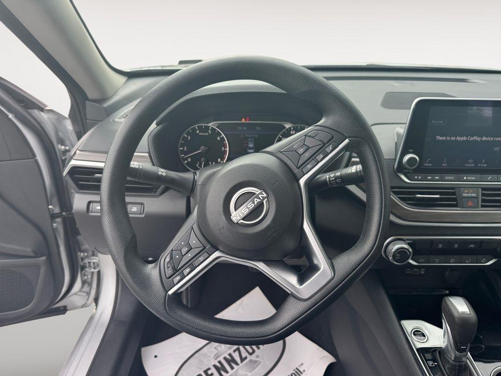 Nissan Altima  2024