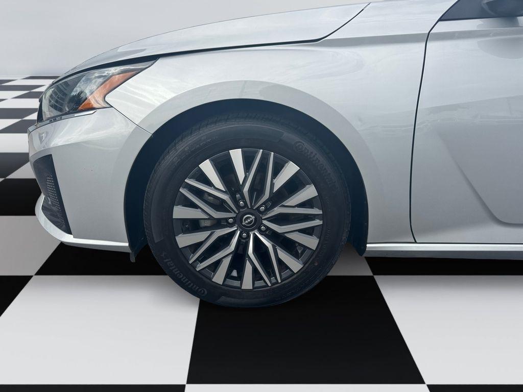 Nissan Altima  2024