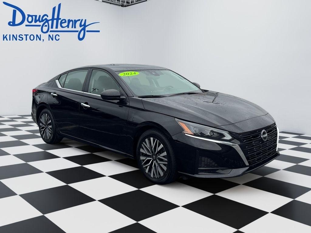 Nissan Altima  2024