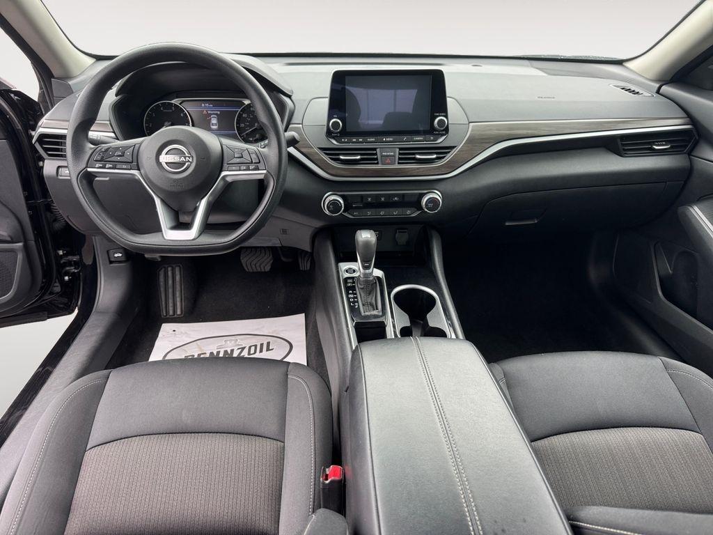 Nissan Altima  2024