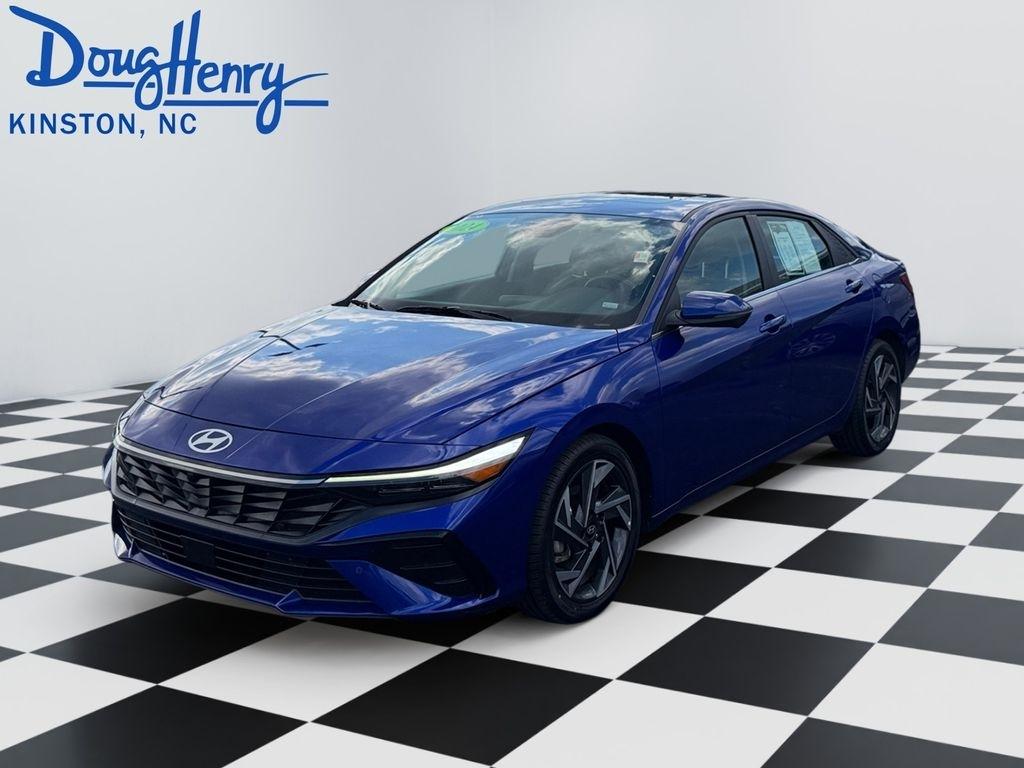 Hyundai Elantra  2024
