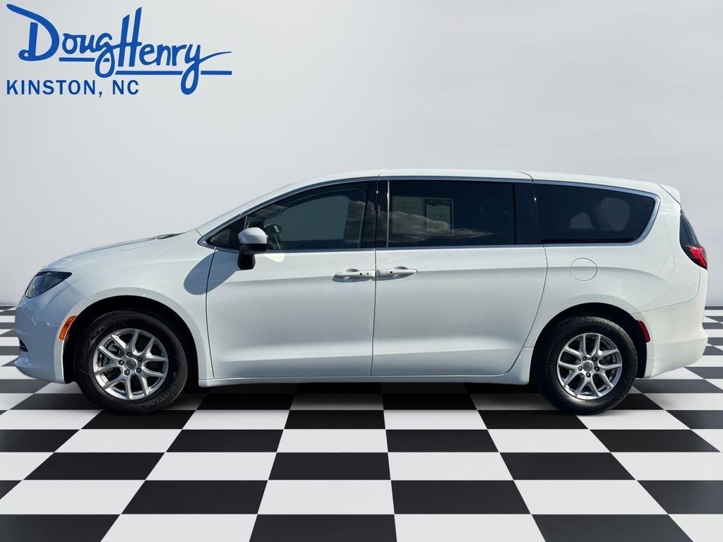 Chrysler Voyager  2023