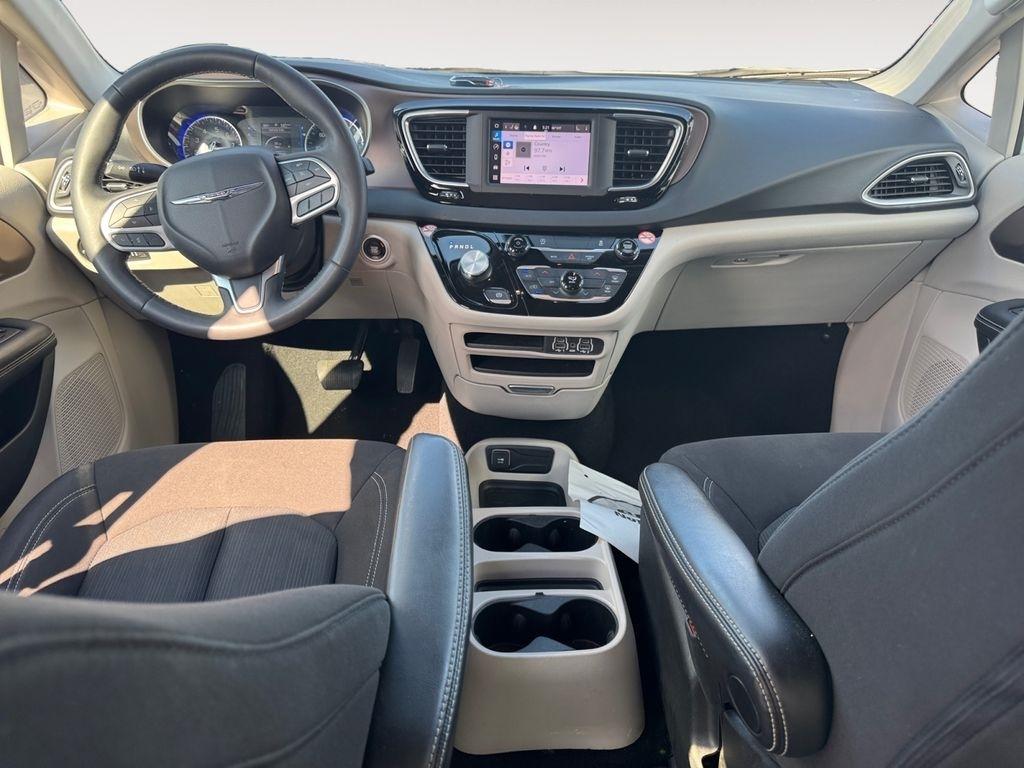 Chrysler Voyager  2023