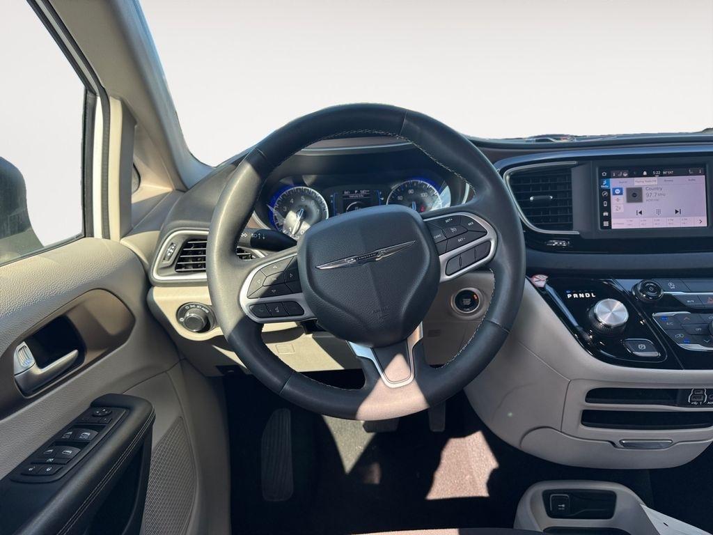 Chrysler Voyager  2023