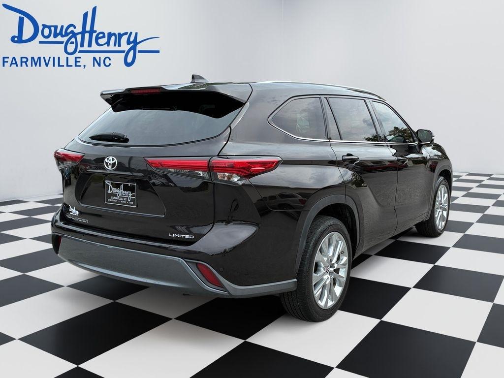 Toyota Highlander  2021