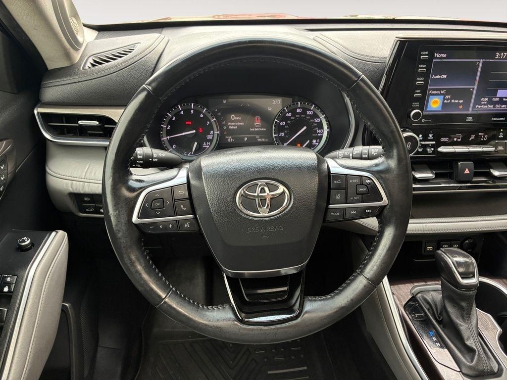 Toyota Highlander  2021