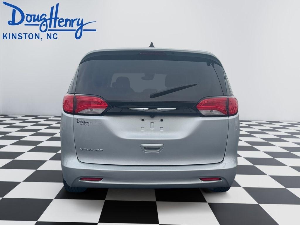Chrysler Voyager  2023