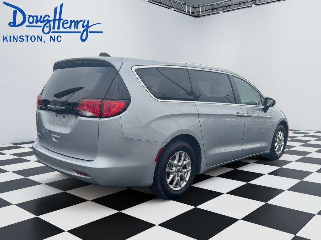 Chrysler Voyager  2023