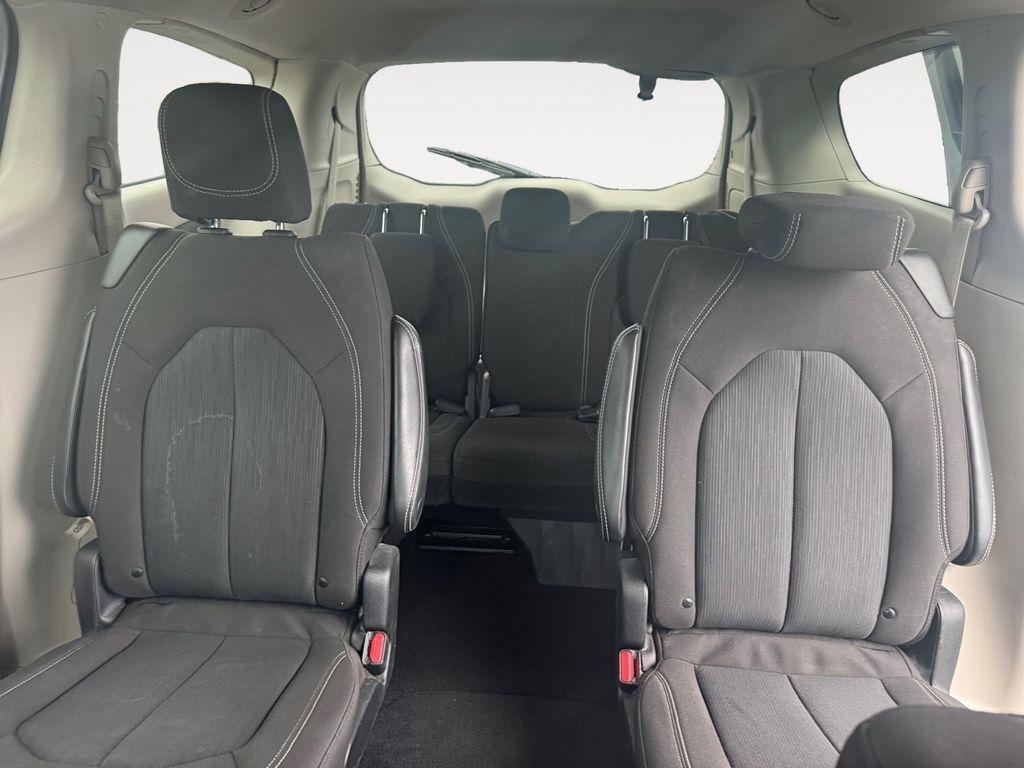 Chrysler Voyager  2023