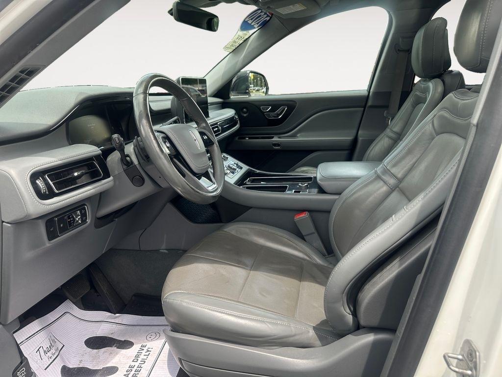 Lincoln Aviator  2020