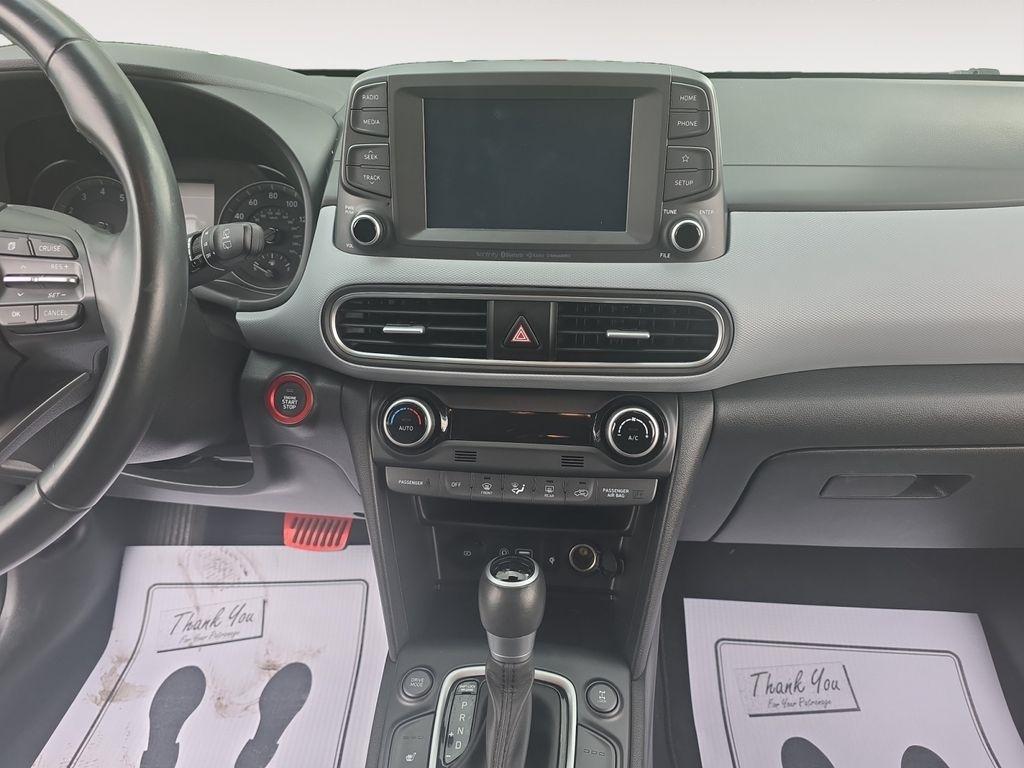 Hyundai Kona  2021