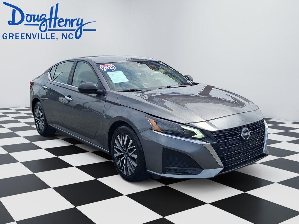 Nissan Altima  2025