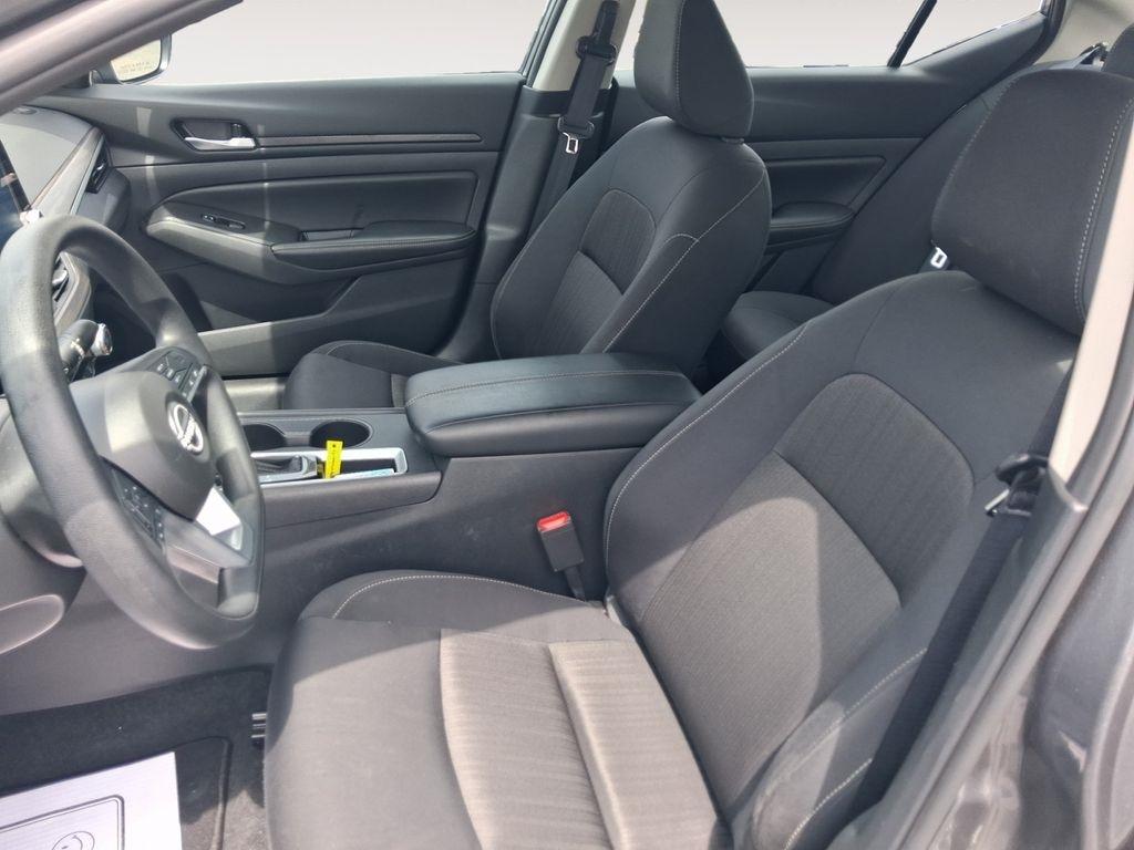 Nissan Altima  2025