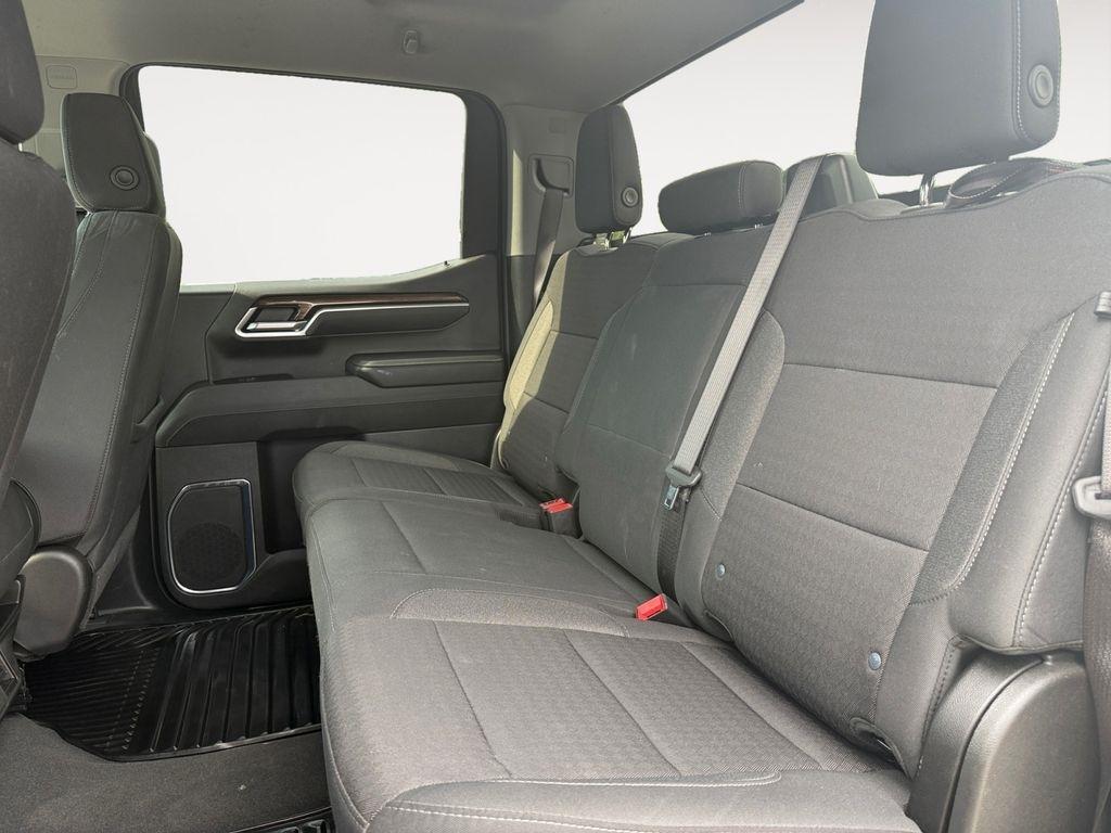 Chevrolet Silverado 1500  2025