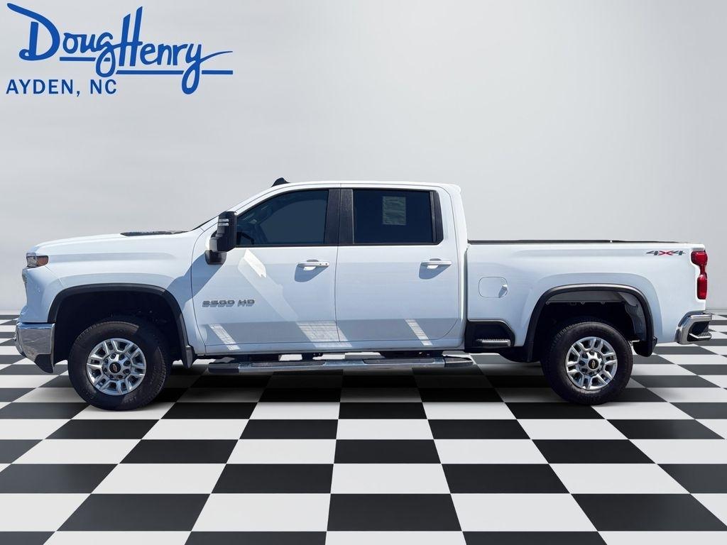 Chevrolet Silverado 2500HD  2025