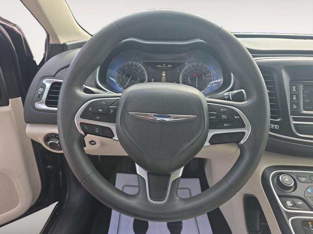 Chrysler 200  2016