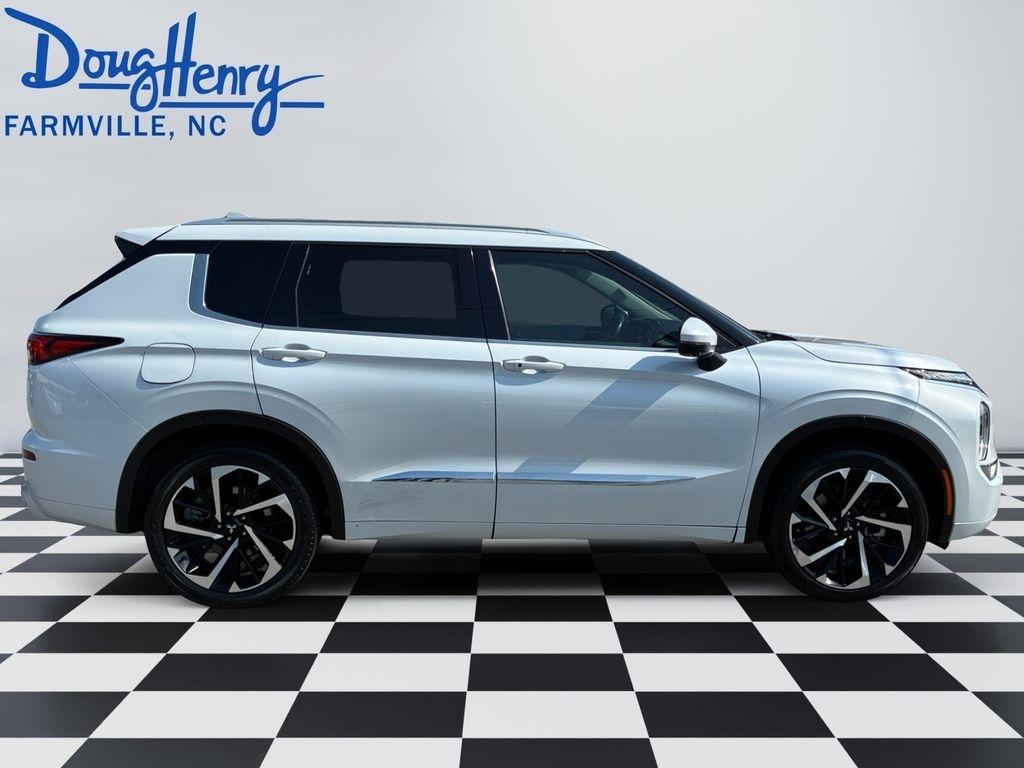 Mitsubishi Outlander  2022