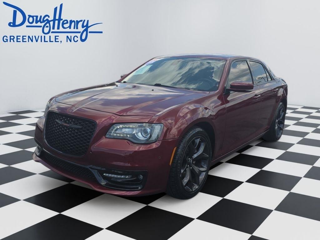 2022 Chrysler 300 S's photo