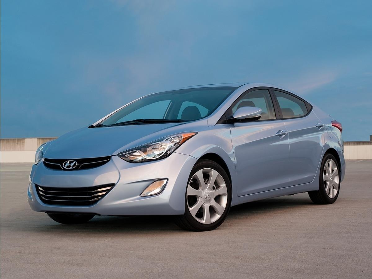 Hyundai Elantra  2013